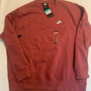 Men’s Nike pullover